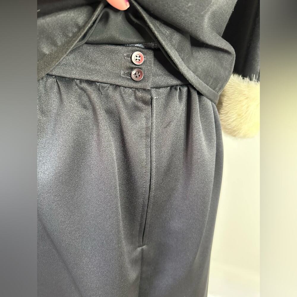 Vintage 1960s Cos Cob Black Bow Tailored Skirt Set With Fur Cuffs - Picture 5 of 8